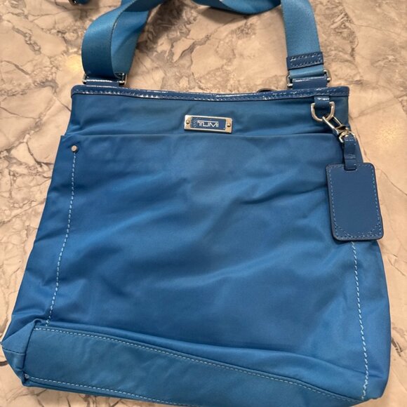 TUMI CROSSBODY BAG IN BLUE - PREOWNED - Picture 1 of 3